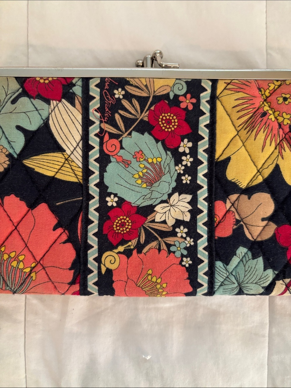 Vintage Vera Bradley Floral Quilted Clasp Wallet - clutch - Picture 6 of 10